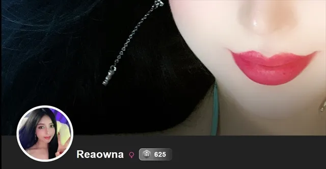 黒髪美女Reaownaちゃんのプロフィールページ。最近は髪色かえちゃった。　